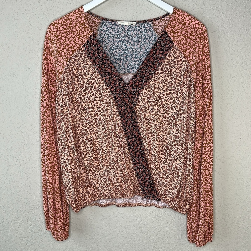 Mystree Long‎ Sleeve Surplice Neck Floral Top Size Medium